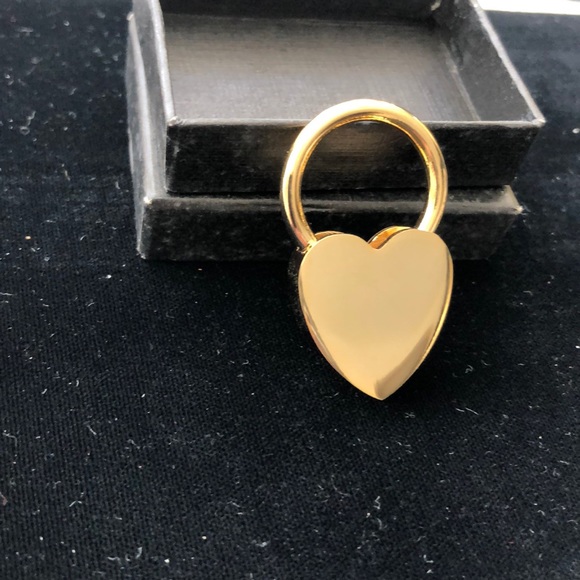 Brand new brass heart shaped keychain - Picture 2 of 13